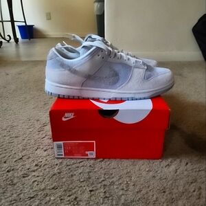 Nike dunk low size 11 men's color grey light blue